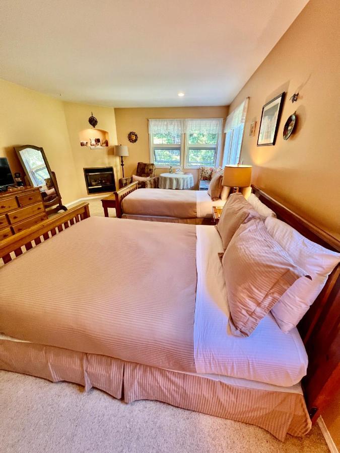 Seafarers Bed & Breakfast Tofino Luaran gambar