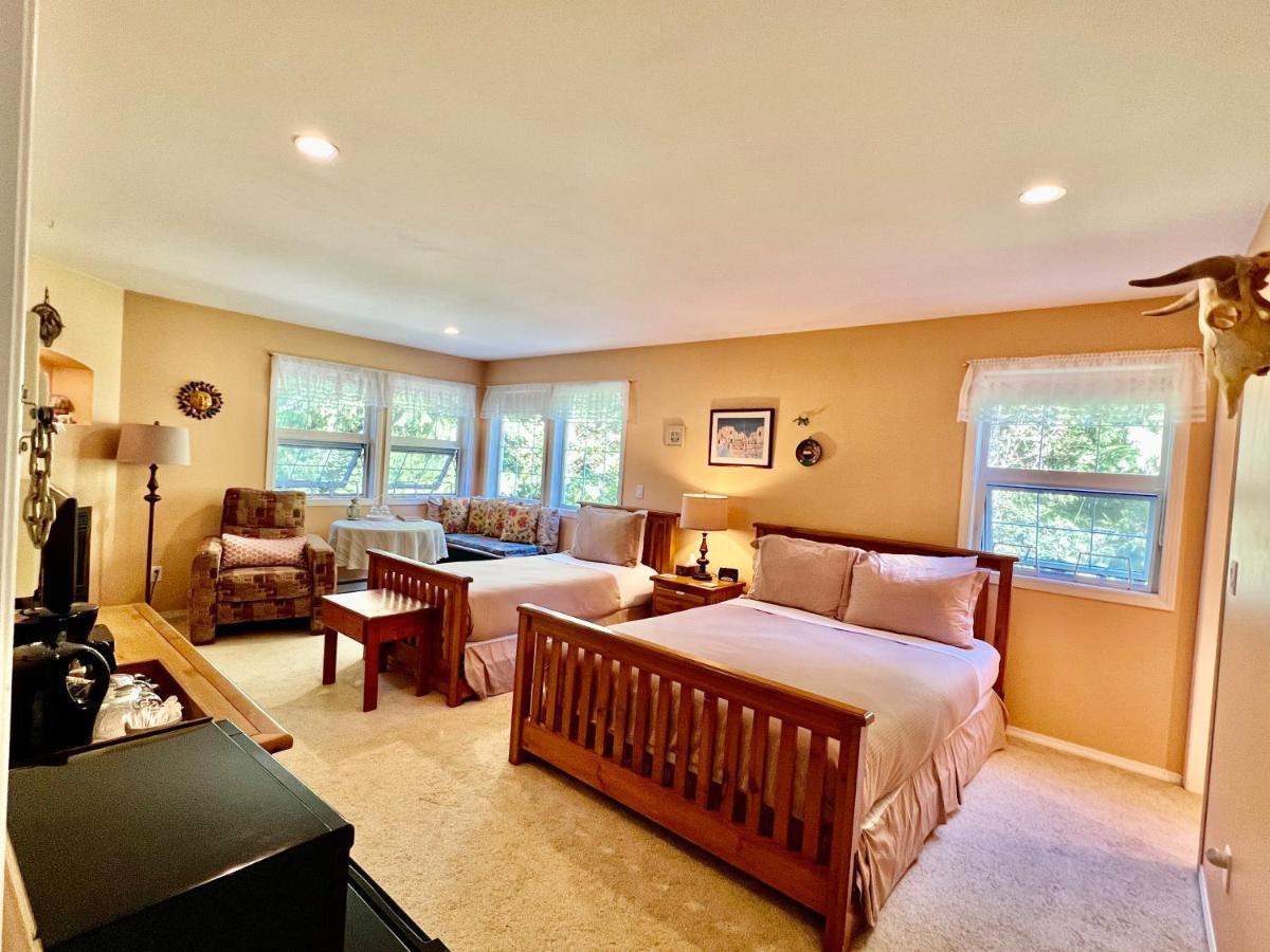 Seafarers Bed & Breakfast Tofino Luaran gambar
